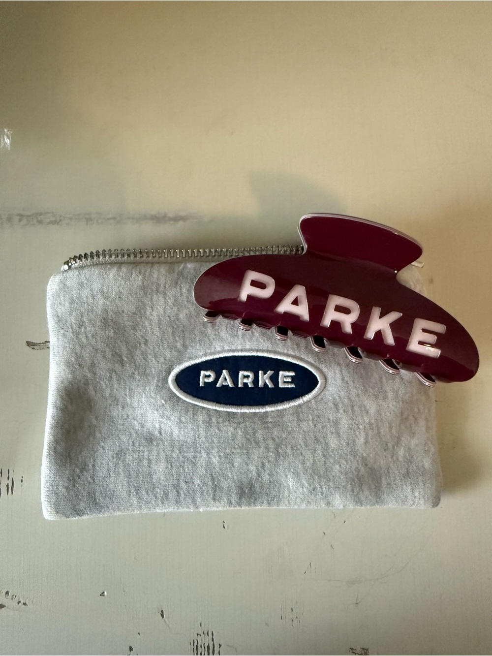 Parke hair clip & pouch • NWT • Mulled color